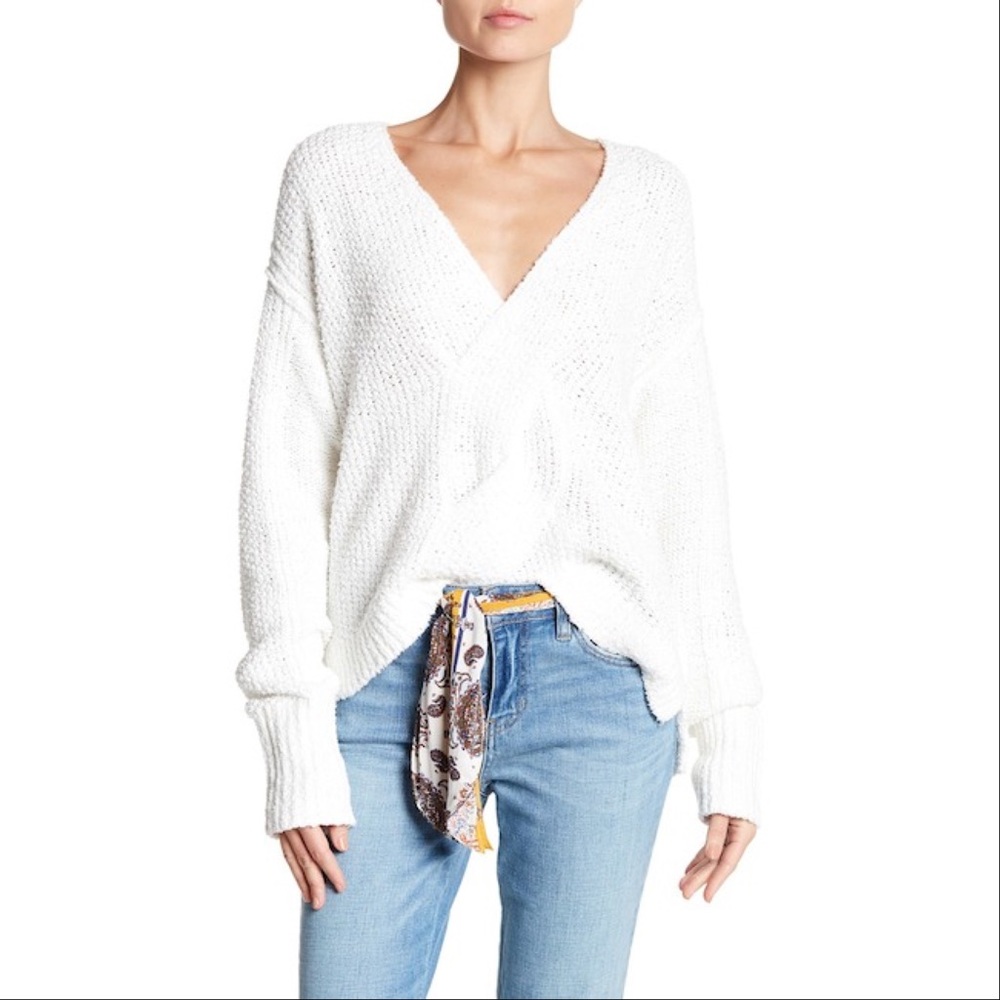 SOLD F r e e P e o p l e • Twist Front Sweater - Picture 2 of 8
